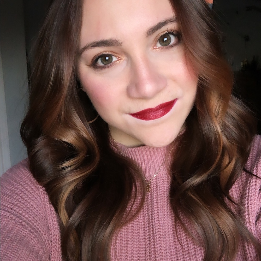 Meet your Posher, Sara